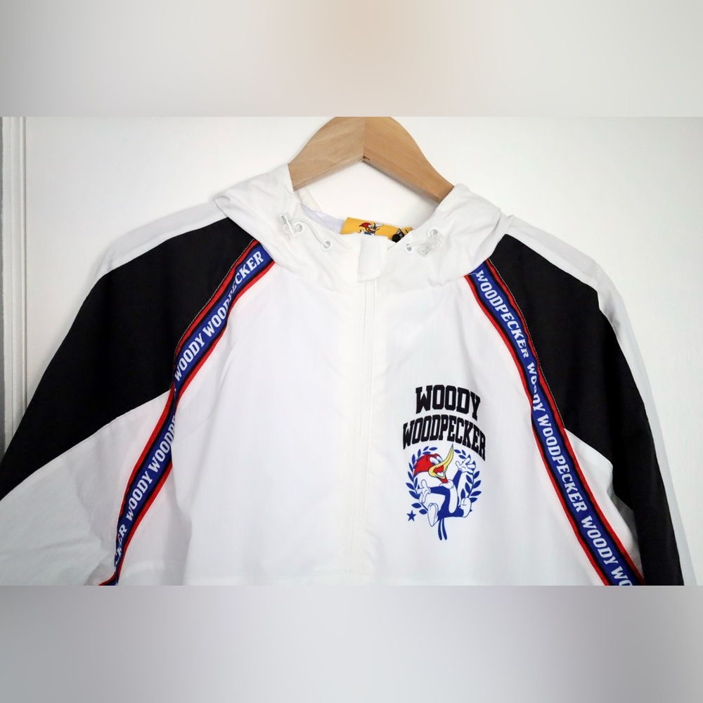 Brand New Universal Studios Woody Woodpecker Windbreaker Jacket (Large)